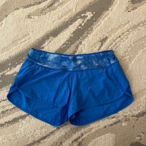 Lululemon low rise lined short 2.5 inseam